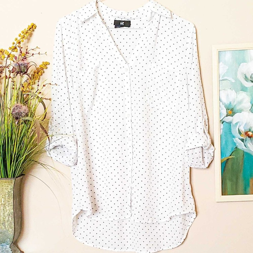 IZ Byer Roll-Tab blouse white with black dots, M